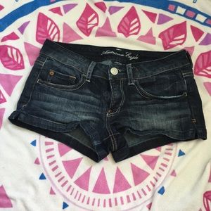 American Eagle Low Rise Shorts